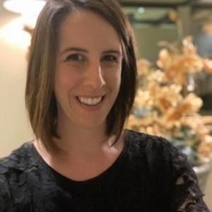 Meet your Posher, Hilary